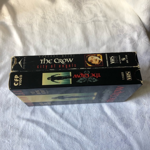 The Crow 1993 & 2 City Of Angels 1996 VHS Video 1993 Brandon Lee  Miramax - Picture 5 of 15